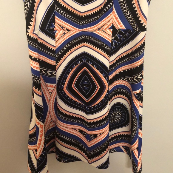 Geometric Patterned Dress - Picture 4 of 4